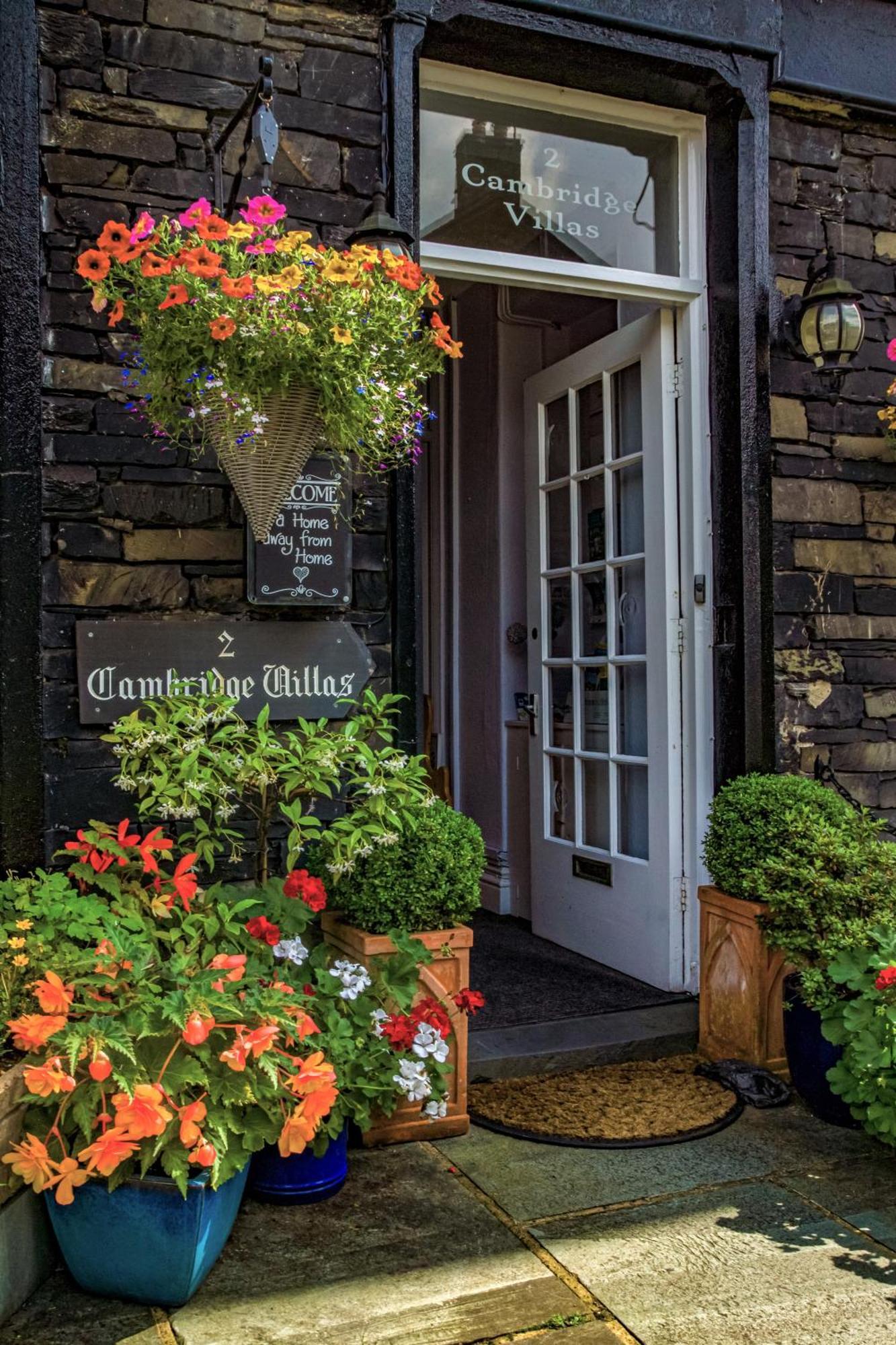 2 Cambridge Villas B & B Ambleside Exterior photo